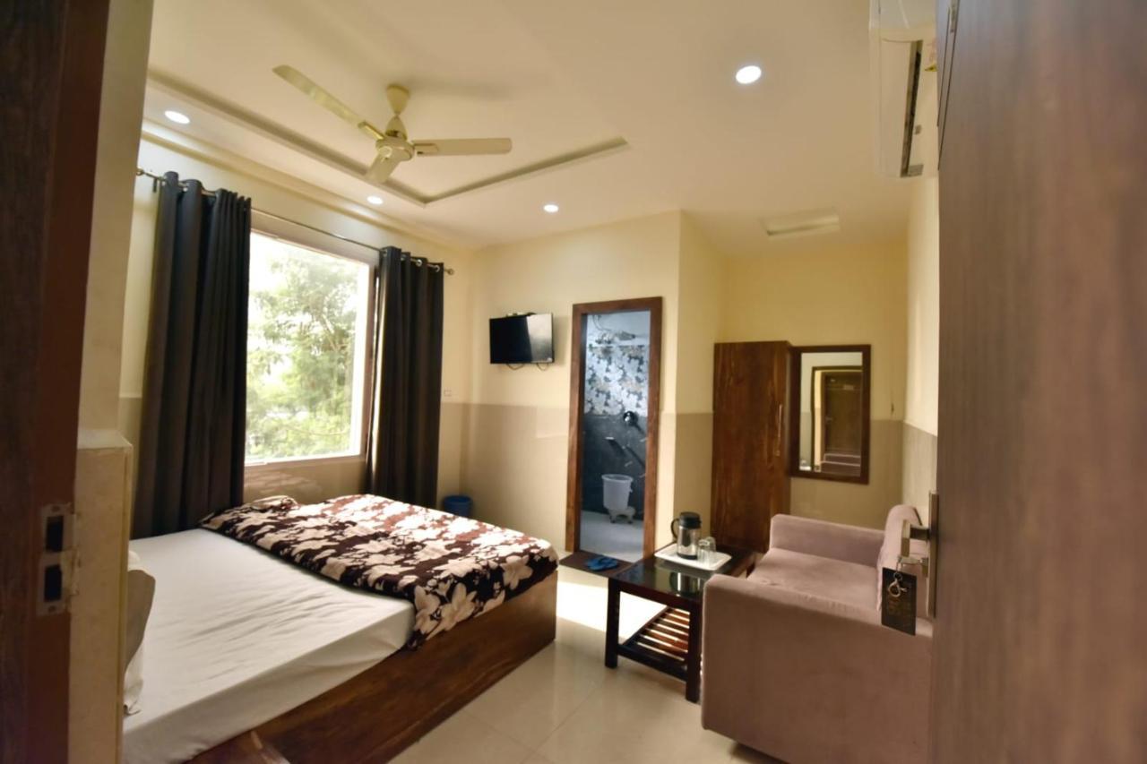 Royal Inn Jammu Luaran gambar