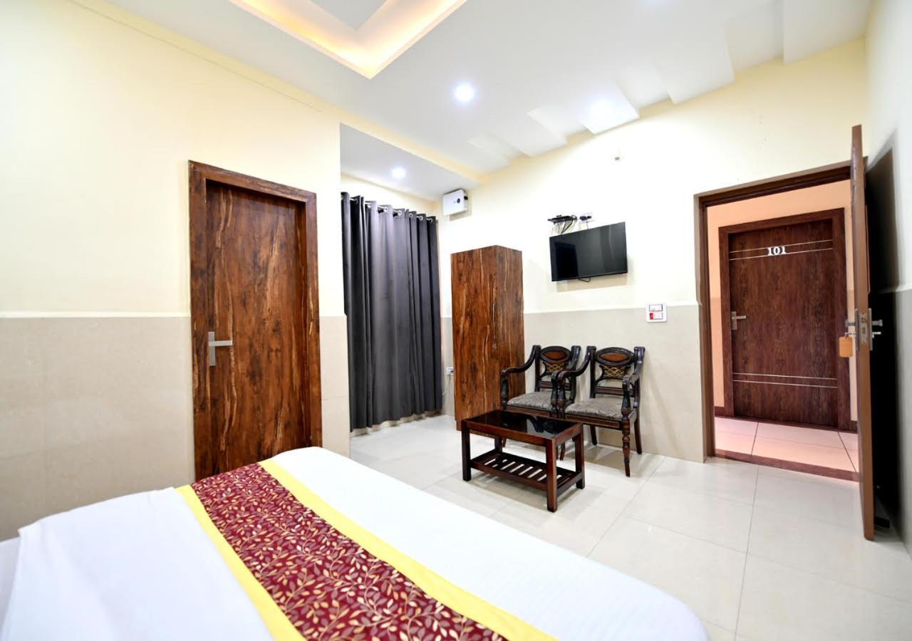 Royal Inn Jammu Luaran gambar