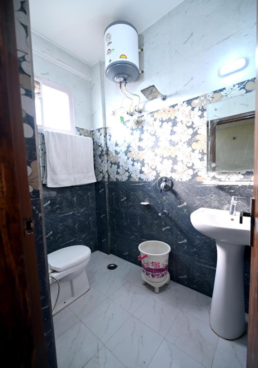 Royal Inn Jammu Luaran gambar